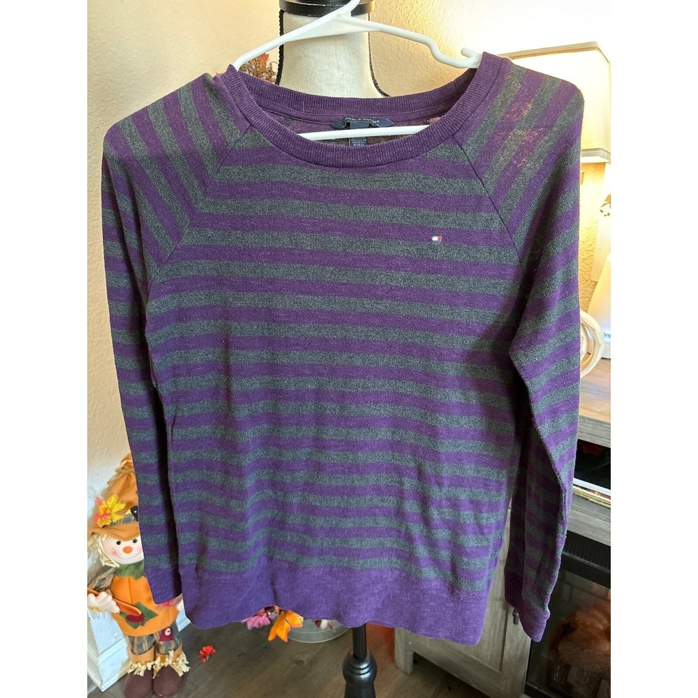 Tommy Hilfiger sweatshirt xs purple black striped‎